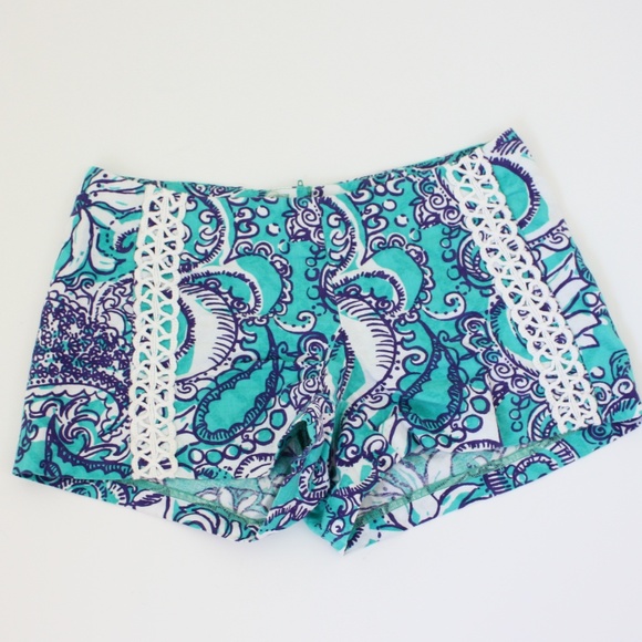 Lilly Pulitzer Pants - Lilly Pulitzer Liza Short in Montauk Sz 0